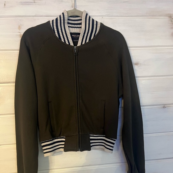 Nasty Gal Olive Green Jacket Beige Stripe Trim Size Large Zip Up Pockets Sporty - Picture 1 of 12